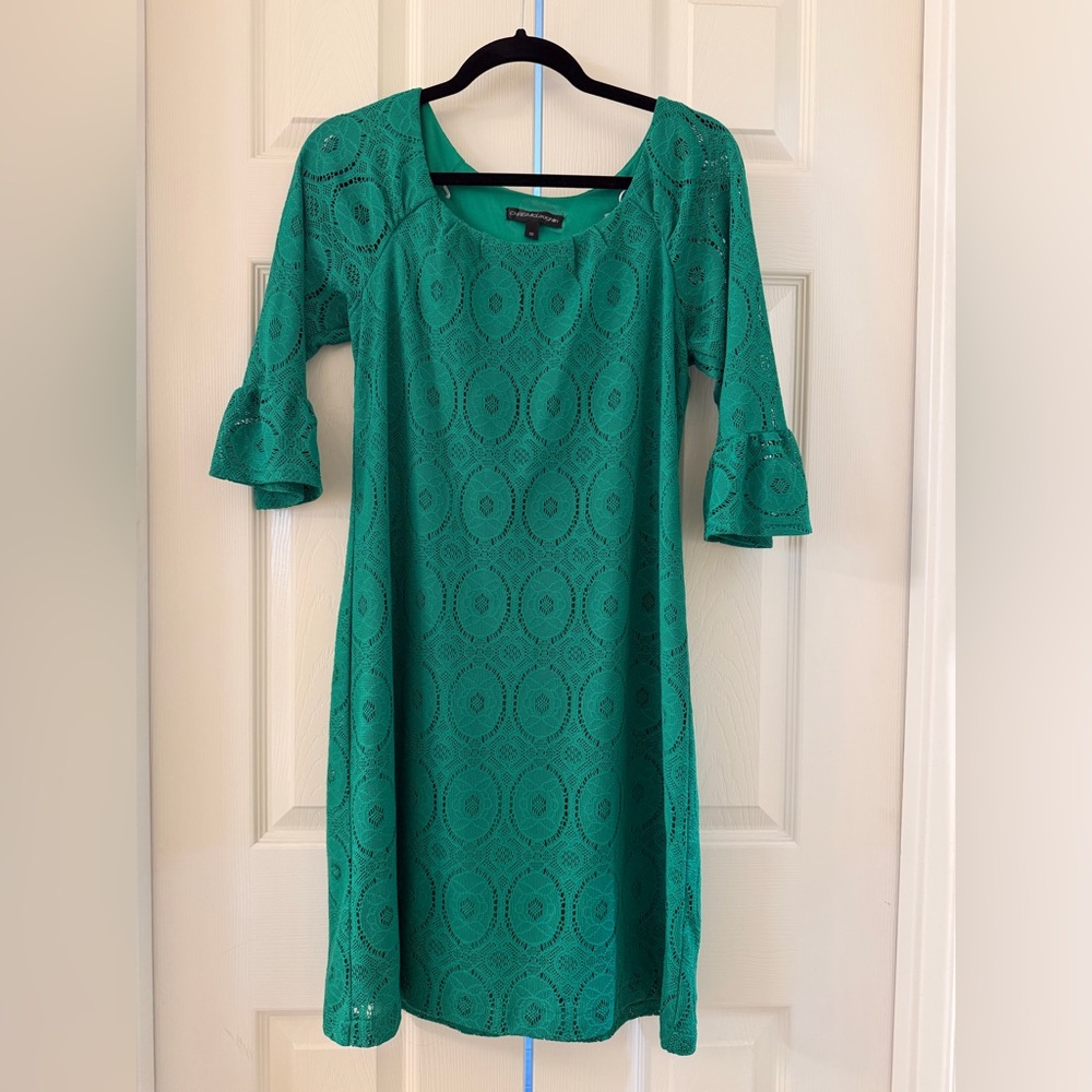 Elegant Green Lace Dress
